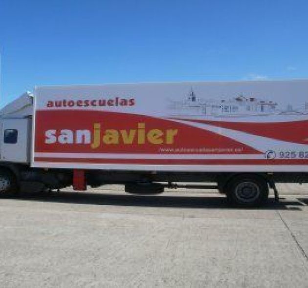 Permiso C de camión en Autoescuela San Javier