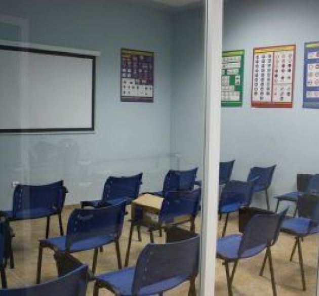 Profesores con experiencia en Autoescuela San Javier